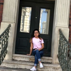 Meet your Posher, Crystal